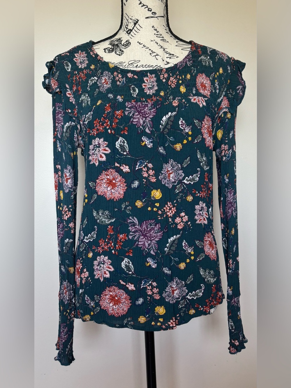 Grace & Lace top size Med